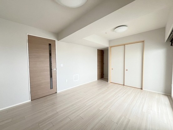 apartment 埼玉県上尾市谷津２丁目２番１号ショーサンプラザ５Ｆ