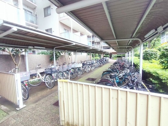 apartment 埼玉県上尾市谷津２丁目２番１号ショーサンプラザ５Ｆ