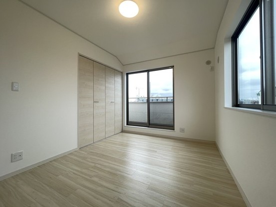 apartment 埼玉県上尾市谷津２丁目２番１号ショーサンプラザ５Ｆ