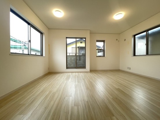 apartment 埼玉県上尾市谷津２丁目２番１号ショーサンプラザ５Ｆ