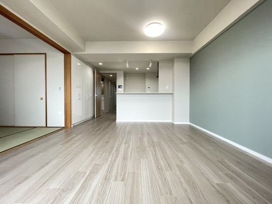 apartment 埼玉県上尾市谷津２丁目２番１号ショーサンプラザ５Ｆ
