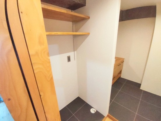 apartment 埼玉県上尾市谷津２丁目２番１号ショーサンプラザ５Ｆ