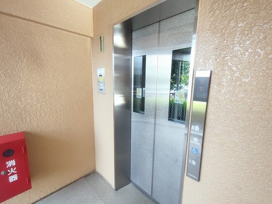 apartment 埼玉県上尾市谷津２丁目２番１号ショーサンプラザ５Ｆ