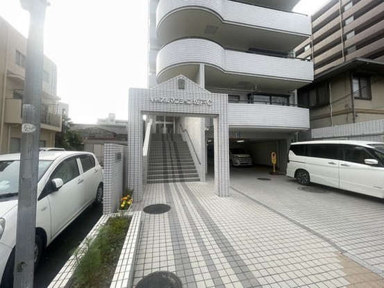 apartment 埼玉県上尾市谷津２丁目２番１号ショーサンプラザ５Ｆ