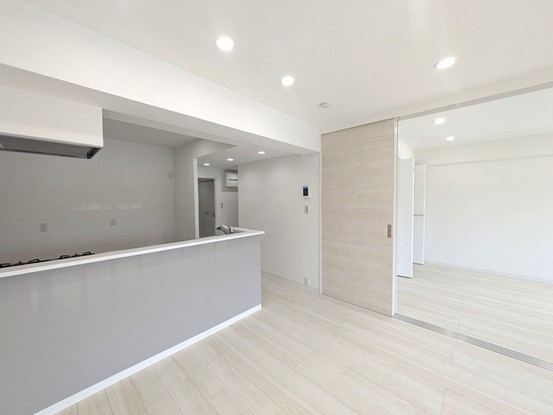 apartment 埼玉県上尾市谷津２丁目２番１号ショーサンプラザ５Ｆ