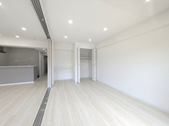 apartment 埼玉県上尾市谷津２丁目２番１号ショーサンプラザ５Ｆ