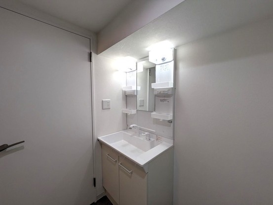 apartment 埼玉県上尾市谷津２丁目２番１号ショーサンプラザ５Ｆ