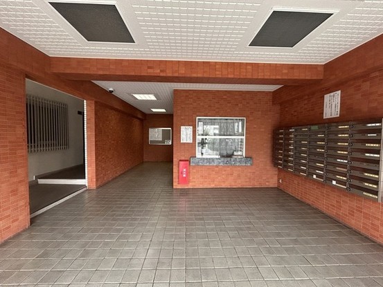 apartment 埼玉県上尾市谷津２丁目２番１号ショーサンプラザ５Ｆ