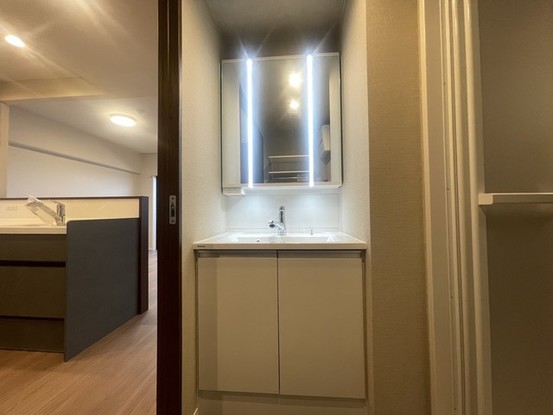 apartment 埼玉県上尾市谷津２丁目２番１号ショーサンプラザ５Ｆ