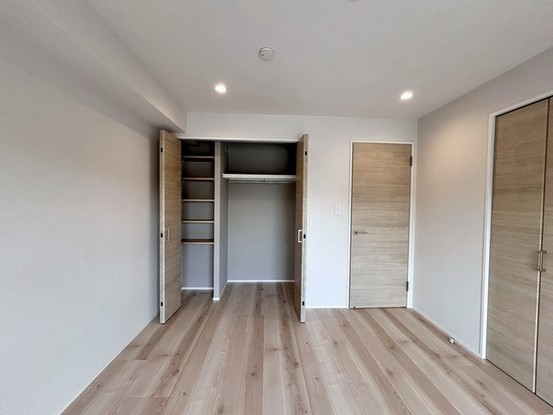 apartment 埼玉県上尾市谷津２丁目２番１号ショーサンプラザ５Ｆ