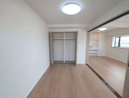 apartment 埼玉県上尾市谷津２丁目２番１号ショーサンプラザ５Ｆ