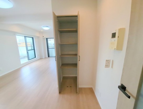 apartment 埼玉県上尾市谷津２丁目２番１号ショーサンプラザ５Ｆ