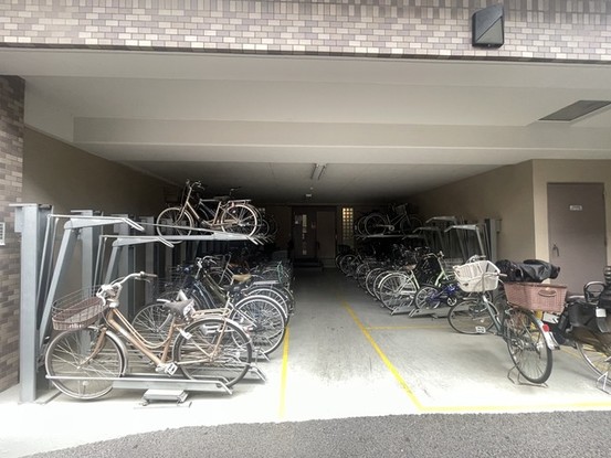 apartment 埼玉県上尾市谷津２丁目２番１号ショーサンプラザ５Ｆ