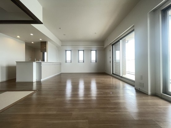 apartment 埼玉県上尾市谷津２丁目２番１号ショーサンプラザ５Ｆ