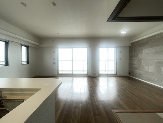 apartment 埼玉県上尾市谷津２丁目２番１号ショーサンプラザ５Ｆ