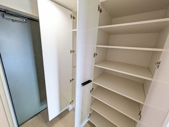 apartment 埼玉県上尾市谷津２丁目２番１号ショーサンプラザ５Ｆ
