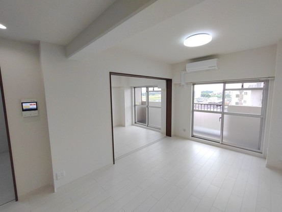 apartment 埼玉県上尾市谷津２丁目２番１号ショーサンプラザ５Ｆ
