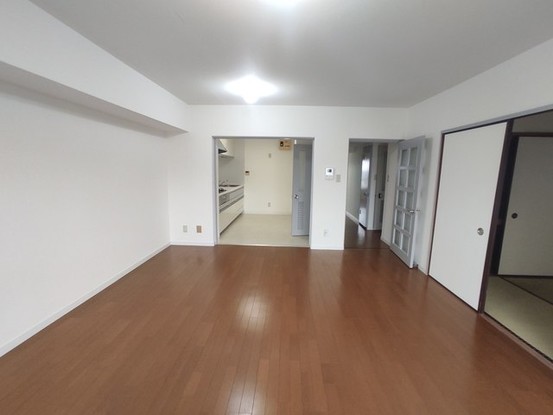 apartment 埼玉県上尾市谷津２丁目２番１号ショーサンプラザ５Ｆ