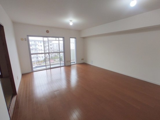 apartment 埼玉県上尾市谷津２丁目２番１号ショーサンプラザ５Ｆ