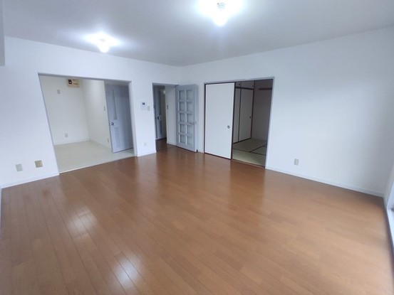 apartment 埼玉県上尾市谷津２丁目２番１号ショーサンプラザ５Ｆ