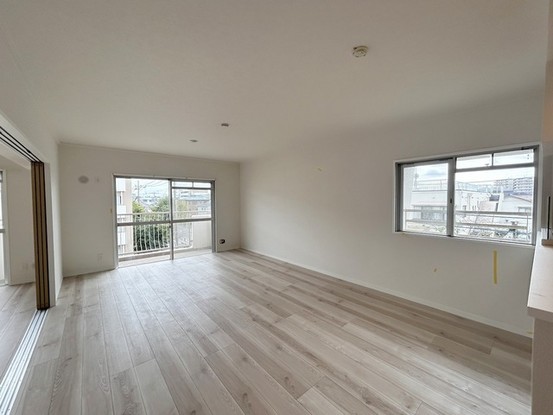 apartment 埼玉県上尾市谷津２丁目２番１号ショーサンプラザ５Ｆ
