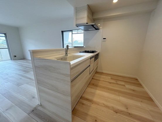 apartment 埼玉県上尾市谷津２丁目２番１号ショーサンプラザ５Ｆ