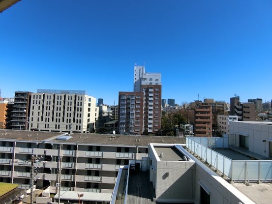 apartment 東京都渋谷区初台１丁目37-11