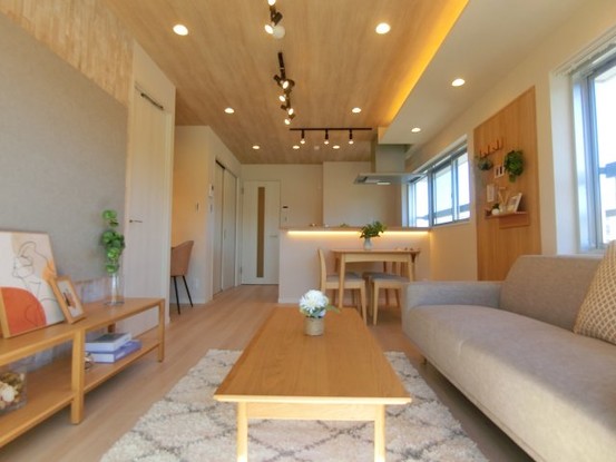 apartment 東京都渋谷区初台１丁目37-11