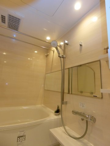 apartment 東京都渋谷区初台１丁目37-11