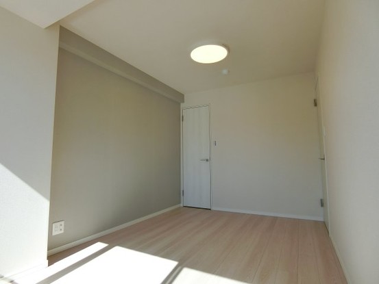 apartment 東京都渋谷区初台１丁目37-11