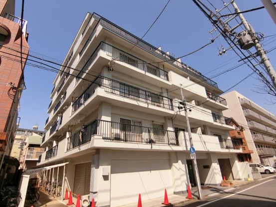 apartment 東京都杉並区和田１丁目
地図を見る