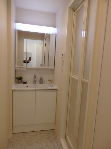 apartment 東京都新宿区四谷４丁目
地図を見る