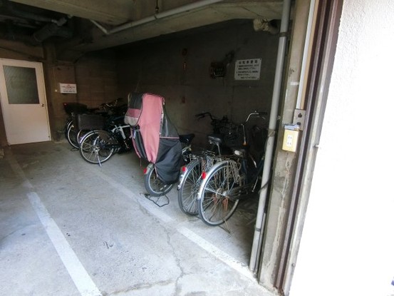 apartment 東京都新宿区四谷４丁目
地図を見る