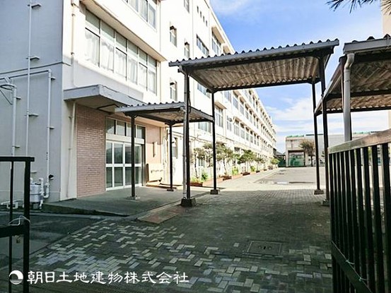 townhouse 神奈川県横浜市港北区新吉田東３丁目
地図を見る