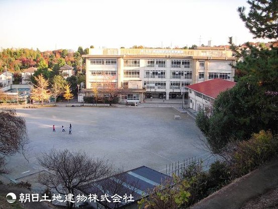 apartment 神奈川県川崎市宮前区野川台１丁目
地図を見る
