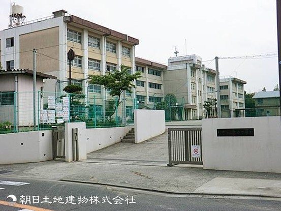 apartment 神奈川県川崎市宮前区犬蔵３丁目
地図を見る