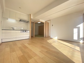 apartment 東京都足立区竹の塚６丁目1-11-1T・キューブ2F