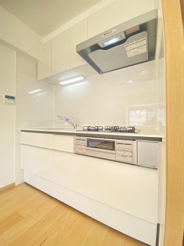 apartment 東京都足立区竹の塚６丁目1-11-1T・キューブ2F