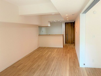 apartment 東京都足立区竹の塚６丁目1-11-1T・キューブ2F