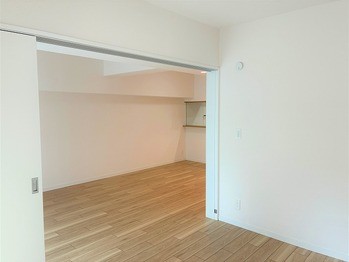 apartment 東京都足立区竹の塚６丁目1-11-1T・キューブ2F