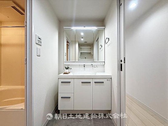 apartment 埼玉県所沢市大字久米554-2　新井ビル　1F
