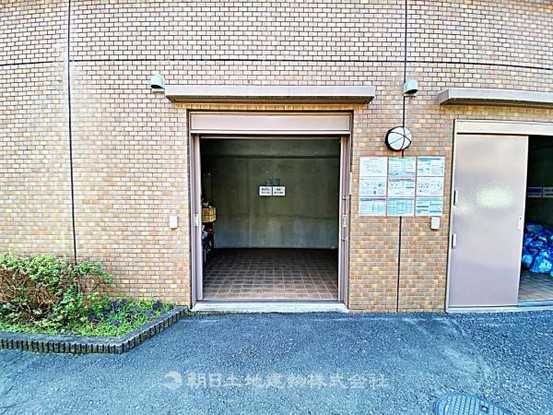 apartment 埼玉県所沢市大字久米554-2　新井ビル　1F