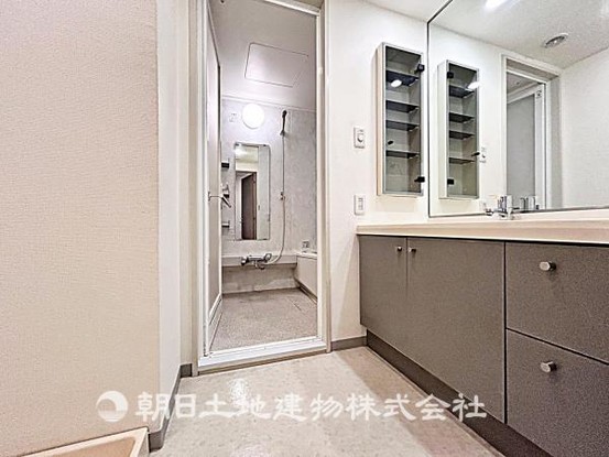 apartment 埼玉県所沢市大字久米554-2　新井ビル　1F