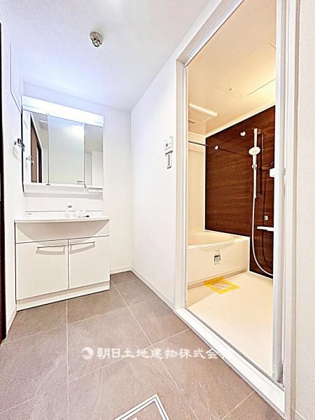 apartment 埼玉県所沢市大字久米554-2　新井ビル　1F