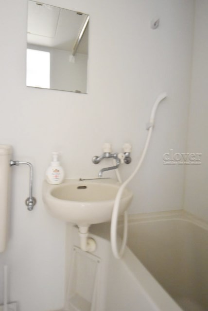 apartment 東京都渋谷区神宮前４丁目11-6　表参道千代田ビル7F