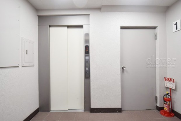 apartment 東京都渋谷区神宮前４丁目11-6　表参道千代田ビル7F