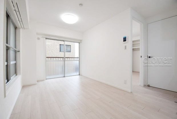 apartment 東京都渋谷区神宮前４丁目11-6　表参道千代田ビル7F
