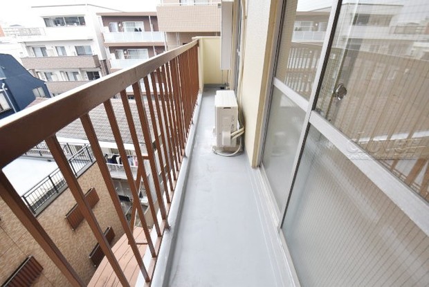 apartment 東京都渋谷区神宮前４丁目11-6　表参道千代田ビル7F