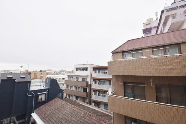 apartment 東京都渋谷区神宮前４丁目11-6　表参道千代田ビル7F