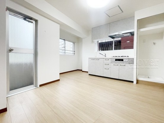 apartment 東京都渋谷区神宮前４丁目11-6　表参道千代田ビル7F